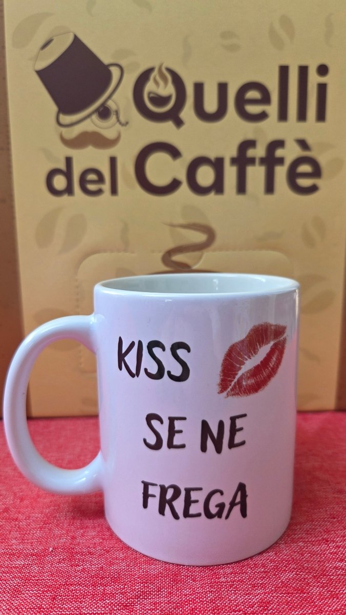 Tazza mug "Kiss se ne frega" - Quelli del Caffè